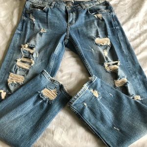 Zara ripped boyfriend fit Size 36.